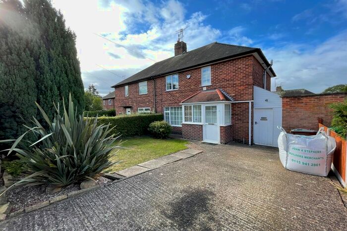 3 Bedroom Semi-Detached House To Rent In Whitemoss Close, Wollaton, Nottingham, NG8