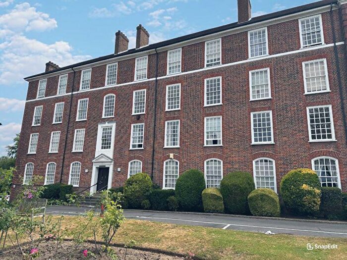 3 Bedroom Detached House For Sale In Dudley Court, Finchley Road, London, NW11