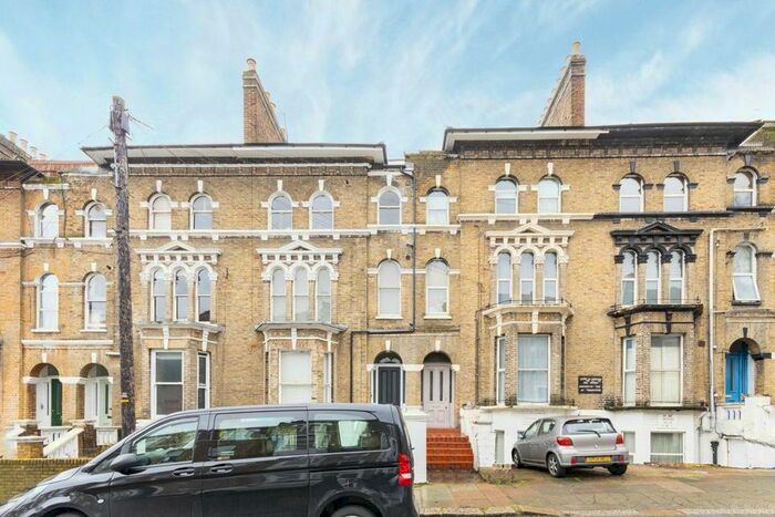 2 Bedroom Flat To Rent In Alfred Road, London, W3