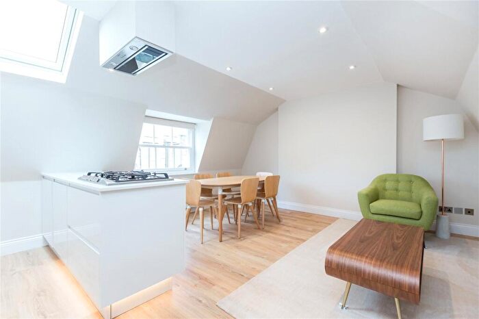 3 Bedroom Flat To Rent In Clifton Hill, St John's Wood, NW8