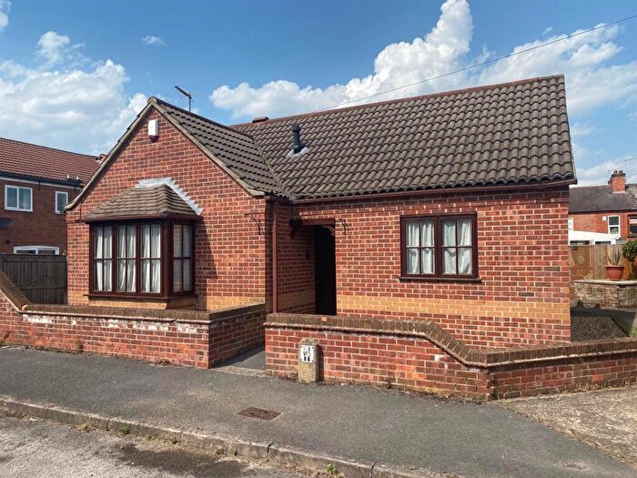 2 Bedroom Detached Bungalow For Sale In Boundary Court, Newark, NG24