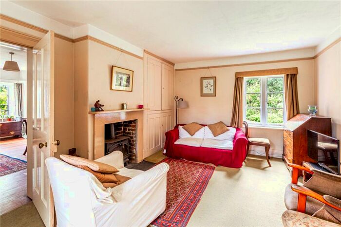 3 Bedroom Detached House For Sale In Woodcock Hill, Berkhamsted, Hertfordshire, HP4