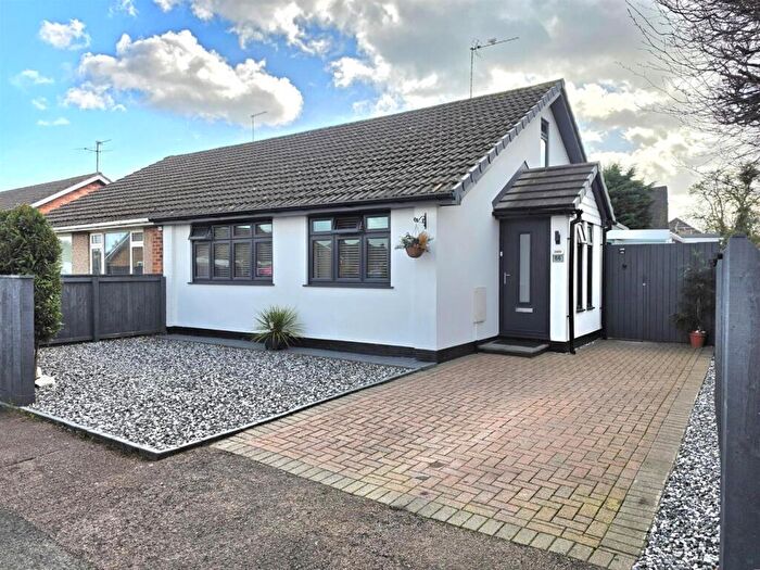 2 Bedroom Semi-Detached Bungalow For Sale In Laynes Road, Hucclecote, Gloucester, GL3