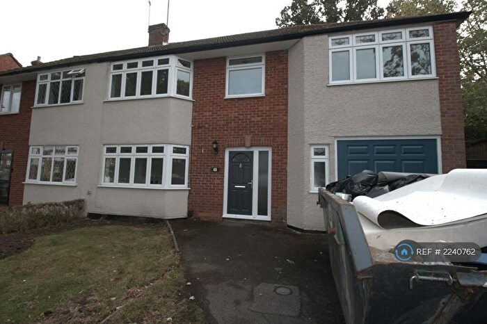 4 Bedroom Semi-Detached House To Rent In Shelley Road, Colchester, CO3