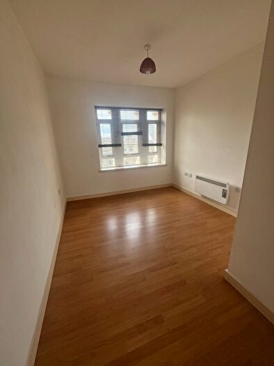 1 Bedroom Flat To Rent In Station Road, Llanelli, SA15