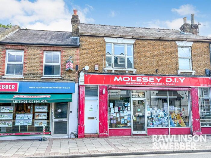 2 Bedroom Apartment For Sale In Walton Road, East Molesey, KT8