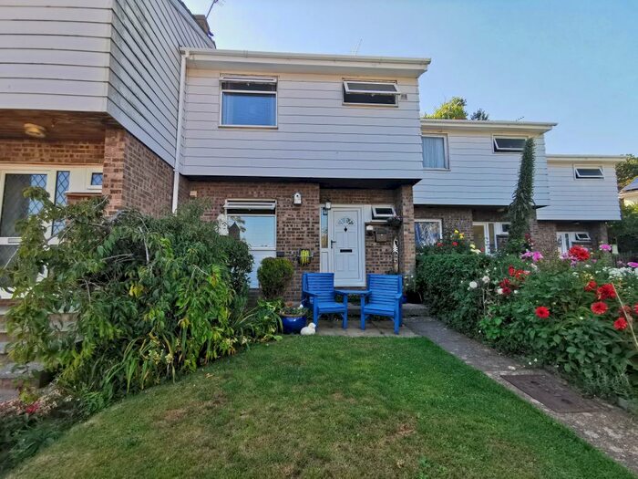 3 Bedroom Terraced House To Rent In Orchard Close, Port Eynon, SA3