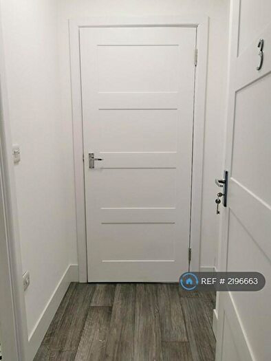 1 Bedroom Flat To Rent In Osborne Road, Pontypool, NP4