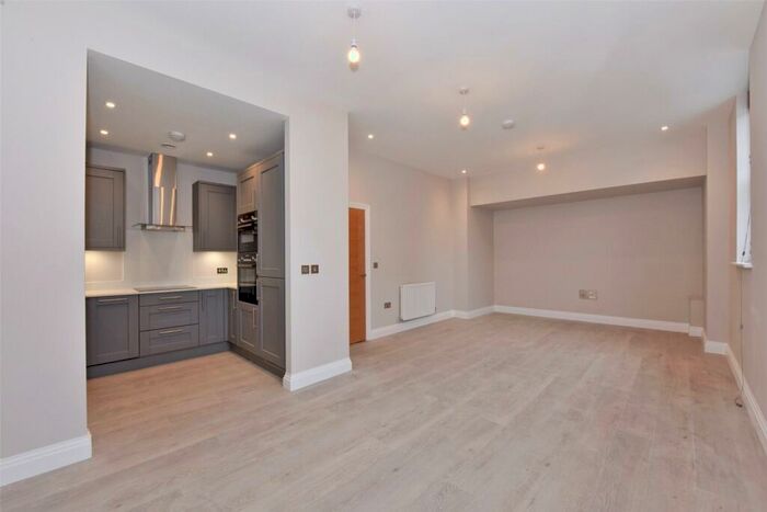 2 Bedroom Apartment To Rent In Station Road, Marlow, Buckinghamshire, SL7