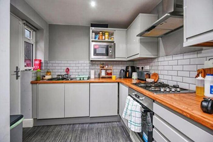 3 Bedroom Terraced House To Rent In Pengwern Grove, Liverpool, L15