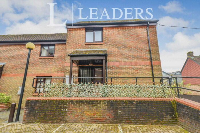 2 Bedroom End Of Terrace House To Rent In Westbourne Mews, AL1