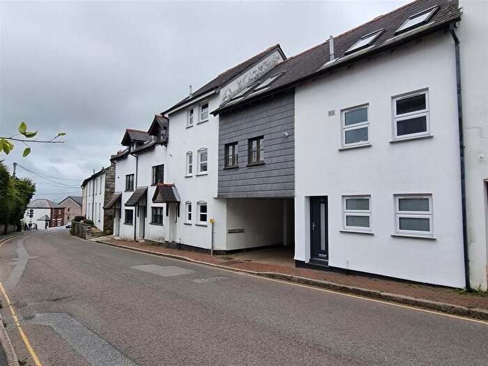 3 Bedroom Terraced House For Sale In Exeter Street, Launceston, PL15
