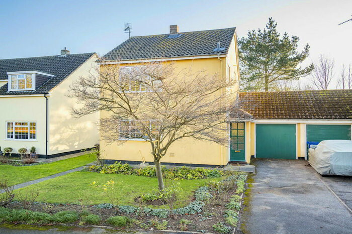 3 Bedroom Link Detached House For Sale In Cavendish, Sudbury, Suffolk, CO10