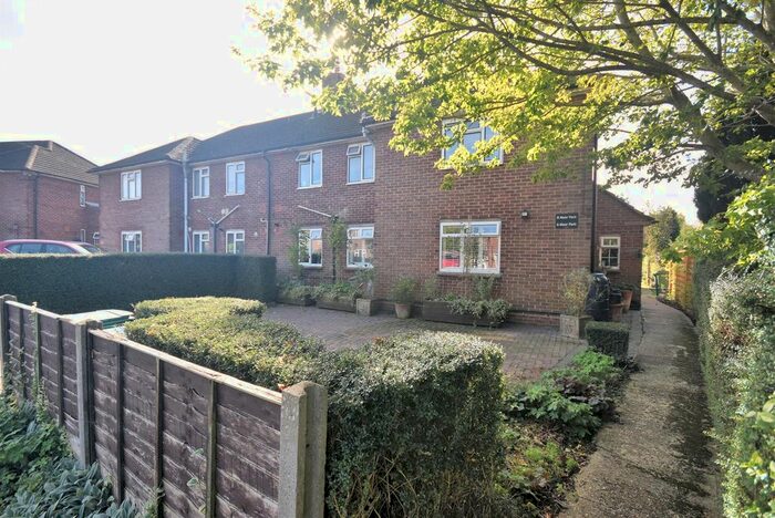 2 Bedroom Flat For Sale In Moor Park, Wendover, Aylesbury, HP22