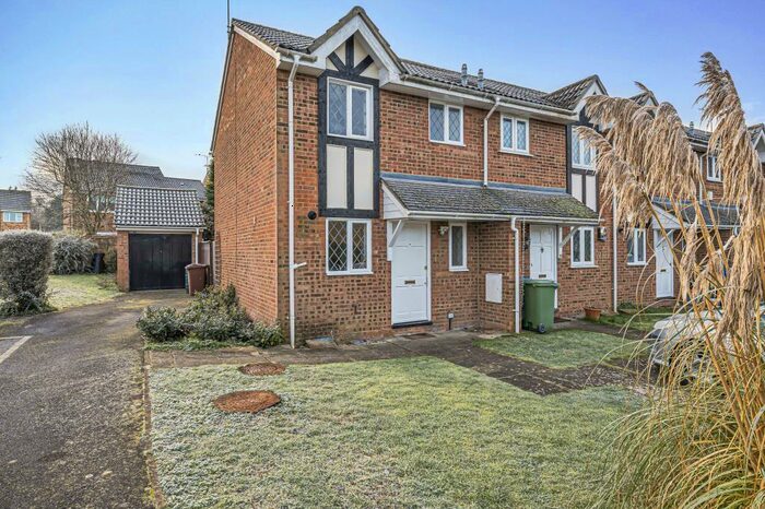 2 Bedroom End Of Terrace House To Rent In Winkfield Row, Berkshire, RG42