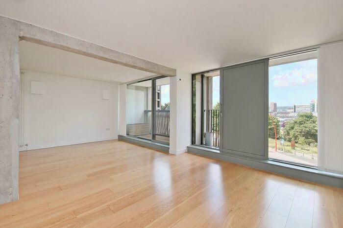 3 Bedroom Apartment To Rent In Hague, Park Hill Flats, South Street, Sheffield, S2