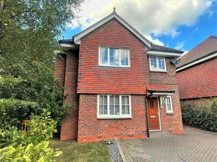4 Bedroom Detached House To Rent In Vardon Place, Frimley, Camberley, Surrey, GU16
