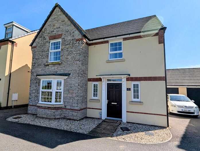 4 Bedroom Detached House For Sale In Dorset Down Crescent, Cullompton, EX15
