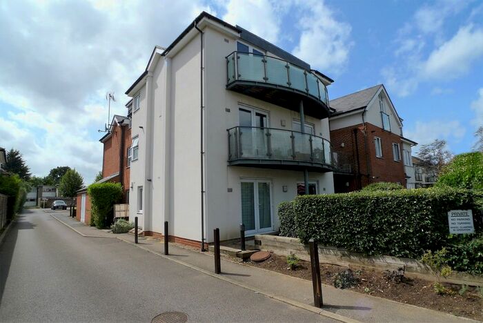 2 Bedroom Flat To Rent In Halfway Street, Sidcup, DA15
