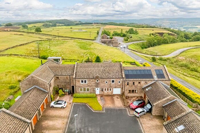 4 Bedroom Terraced House For Sale In Ford Court, Holmfirth, HD9