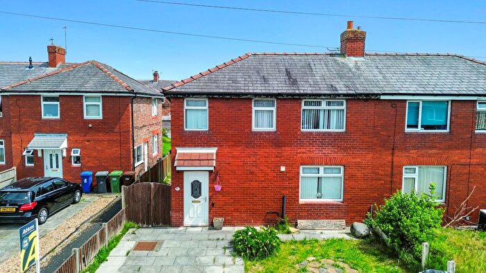 3 Bedroom Semi-detached House For Sale In Hazel Avenue, Wigan, WN6