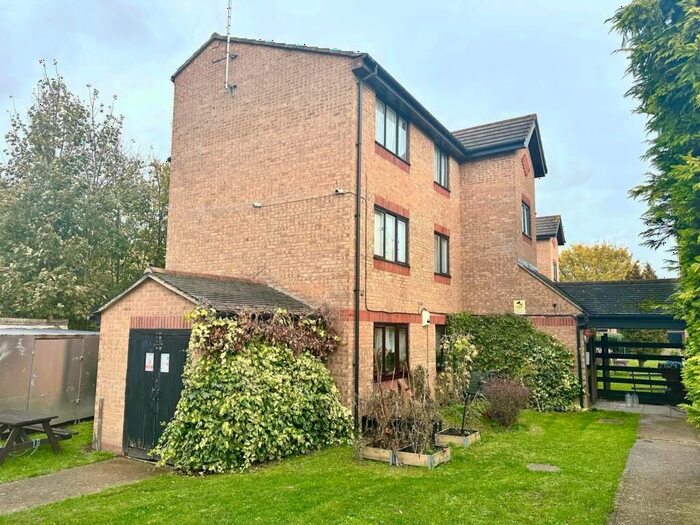 1 Bedroom Flat To Rent In Victoria Way, London, SE7