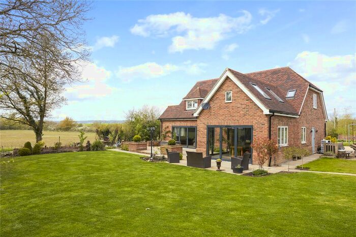 4 Bedroom Detached House For Sale In Staplehurst Road, Marden, Tonbridge, Kent, TN12