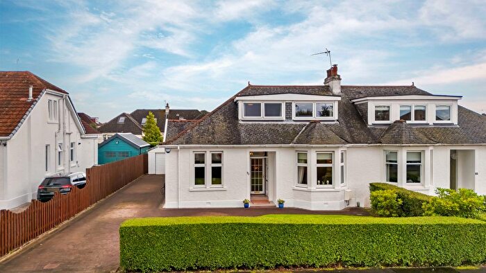 4 Bedroom Semi-detached Bungalow For Sale In Kessington Drive, Bearsden, G61