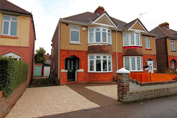 3 Bedroom Semi Detached House For Sale In Selsey Avenue, Gosport, Hampshire, PO12