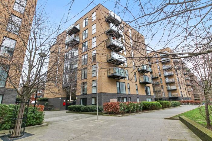 1 Bedroom Flat For Sale In Augustine House, Lewisham, SE13