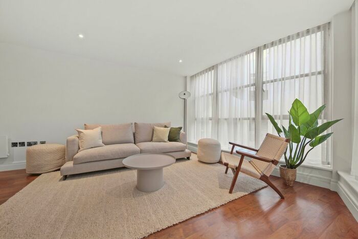 2 Bedroom Flat To Rent In Tavistock Street, London, WC2E