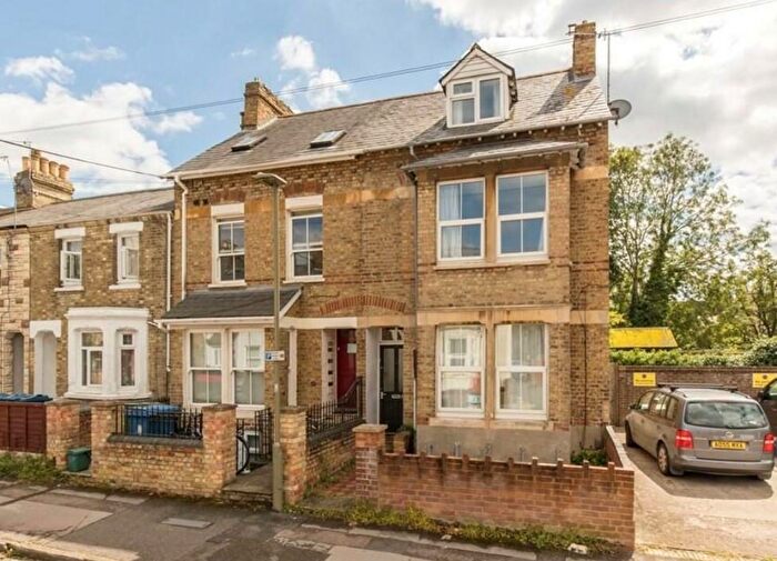 5 Bedroom End Of Terrace House To Rent In Bullingdon Road, Student Bedroom, OX4