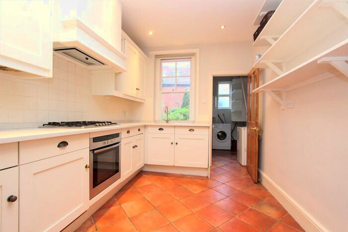 2 Bedroom Flat To Rent In Leaside Mansions, Muswell Hill, N10