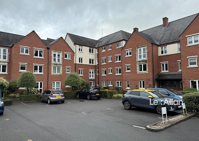 1 Bedroom Apartment For Sale In Drury Lane, Stourbridge, DY8