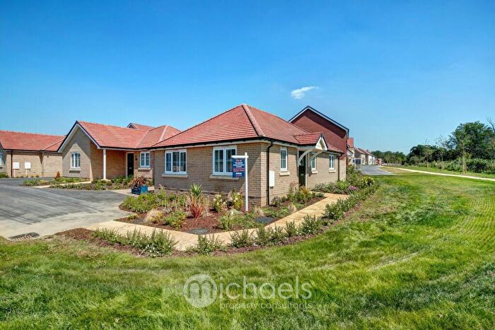 2 Bedroom Detached Bungalow For Sale In Stone Path Drive, Hatfield Peverel, Chelmsford, CM3