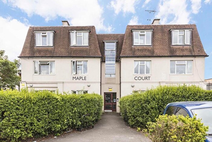 2 Bedroom Flat To Rent In Cambridge Road, Kingston Upon Thames, KT1