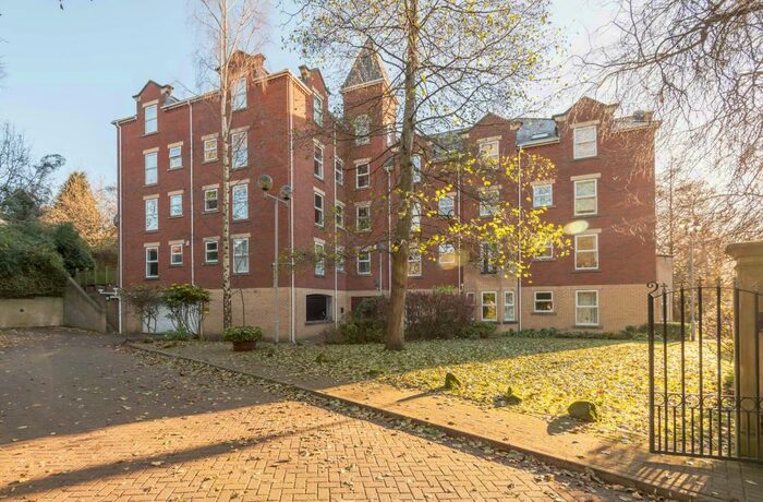 2 Bedroom Flat To Rent In Gardenhurst, Cardigan Road, Headingley, Leeds, LS6