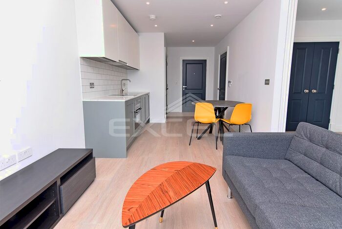 1 Bedroom Flat To Rent In Stanhope Ave, Finchley Central, N3