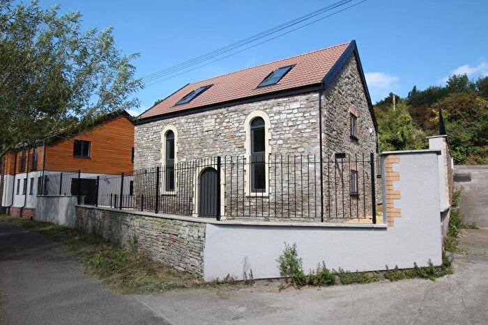3 Bedroom Terraced House To Rent In Riverside Chapel -St George, BS5