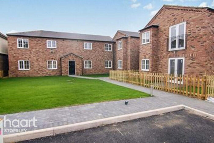 1 Bedroom Apartment For Sale In Lothair Road, Stopsley Village, LU2