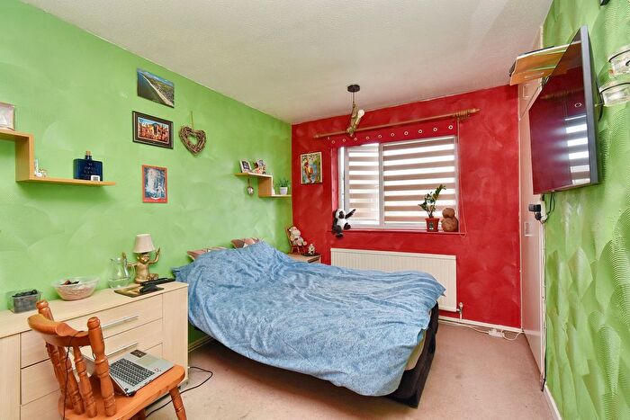 3 Bedroom End Of Terrace House For Sale In Staverton Crescent, Lincoln, LN6