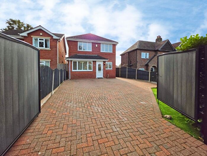 3 Bedroom Detached House For Sale In Woodhouse Lane, Biddulph, Stoke-On-Trent, ST8