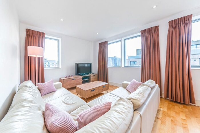 2 Bedroom Flat To Rent In Bentinck House, London, SW1P