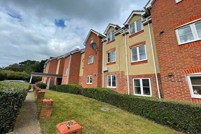 2 Bedroom Flat To Rent In Warren House Walk, Sutton Coldfield, B76