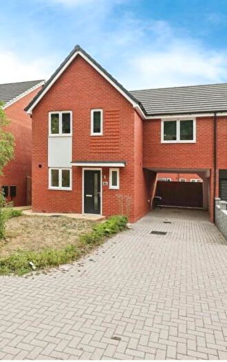 3 Bedroom House Boat To Rent In Brierley Hill Road, Stourbridge, DY8