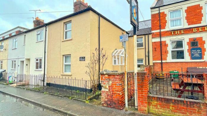 2 Bedroom End Of Terrace House To Rent In Huish, Yeovil, BA20