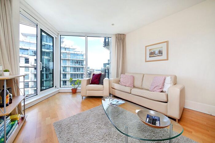 3 Bedroom Flat To Rent In Commodore House, Juniper Drive, SW18