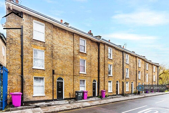 4 Bedroom Terraced House To Rent In Upper North St, London, E14