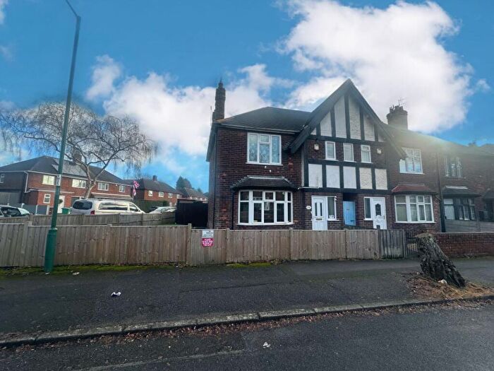 3 Bedroom End Of Terrace House For Sale In Malton Road, Nottingham, NG5