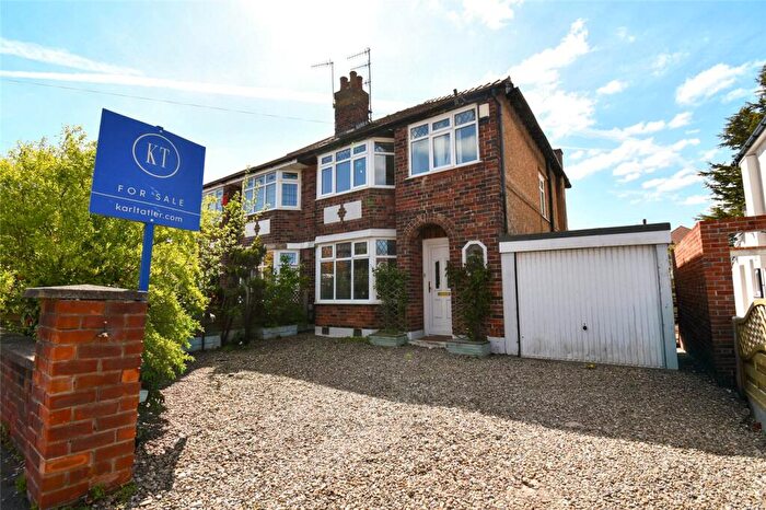 3 Bedroom Semi-Detached House For Sale In Coniston Avenue, Prenton, Wirral, CH43